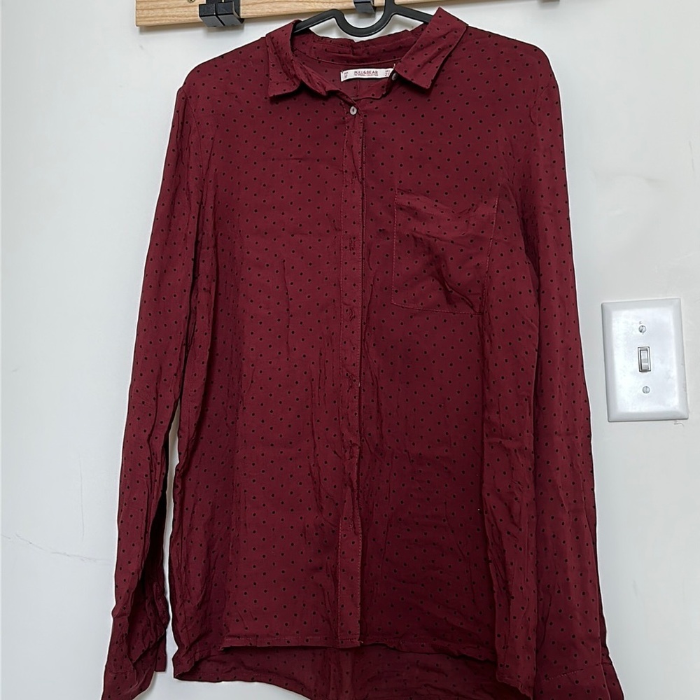 Pull&Bear burgundy shirt